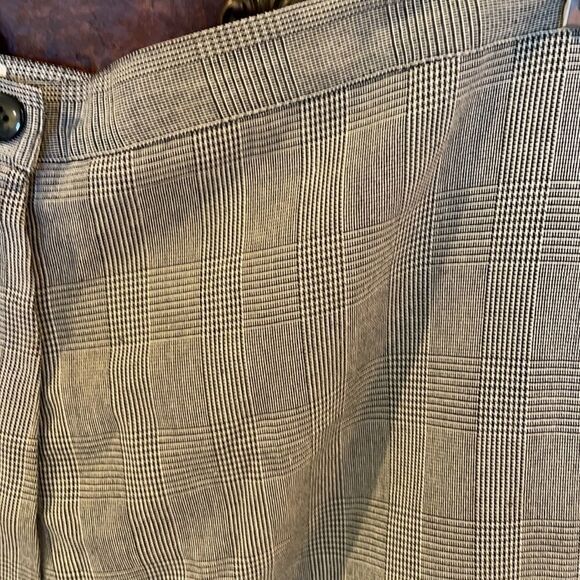 Larry Levine Black & White Stripped Woman’s Slacks - Picture 3 of 10